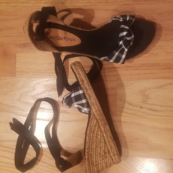 RAMON TENZA BLACK & WHITE CHECKERBOARD ROPE WEDGES WITH ANKLE LACES - Picture 1 of 10